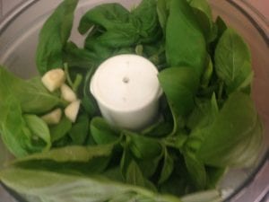 Keto pesto is zo klaar