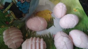 Keto aardbeien paaseitjes